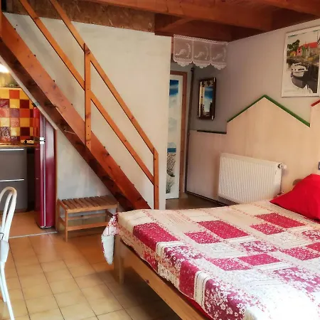 Au Jardin Pres De L'ocean