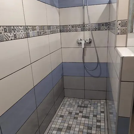 Pensjonat Au Jardin Pres De L'ocean 3*